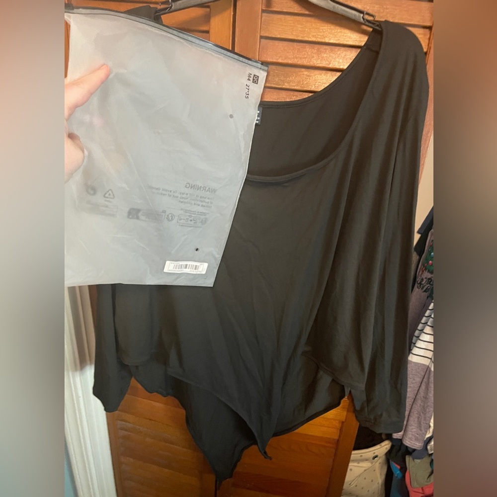 SHEIN Black long sleeved bodysuit
